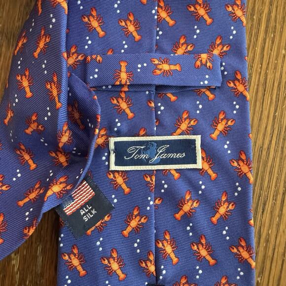 Tom James Silk Tie Blue with Lobsters Ocean Novelty Preppy Father's Day Made USA - Picture 6 of 9